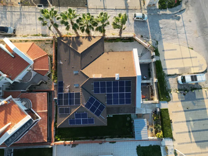 Çeşme 10 kW on-grid sisteminin farklı açıdan görünümü